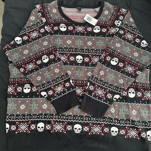Torrid skull sweater NWT
